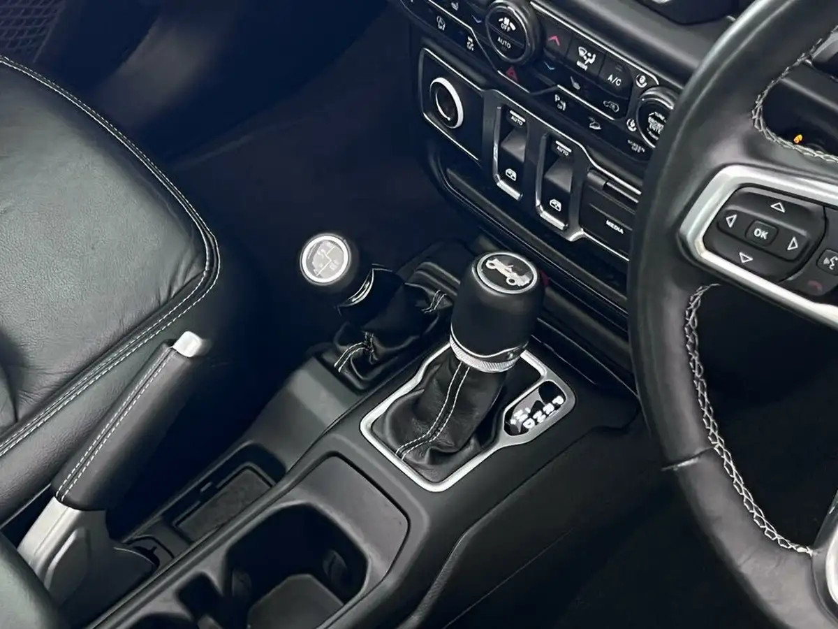 2019-jeep-wrangler-22-multijet-ii-overland-hard-3d-big-42