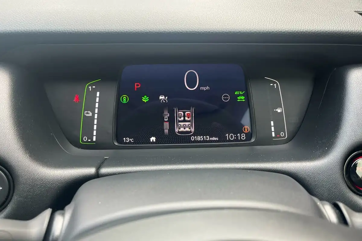 2021-honda-jazz-15-i-mmd-sr-107ps-big-11