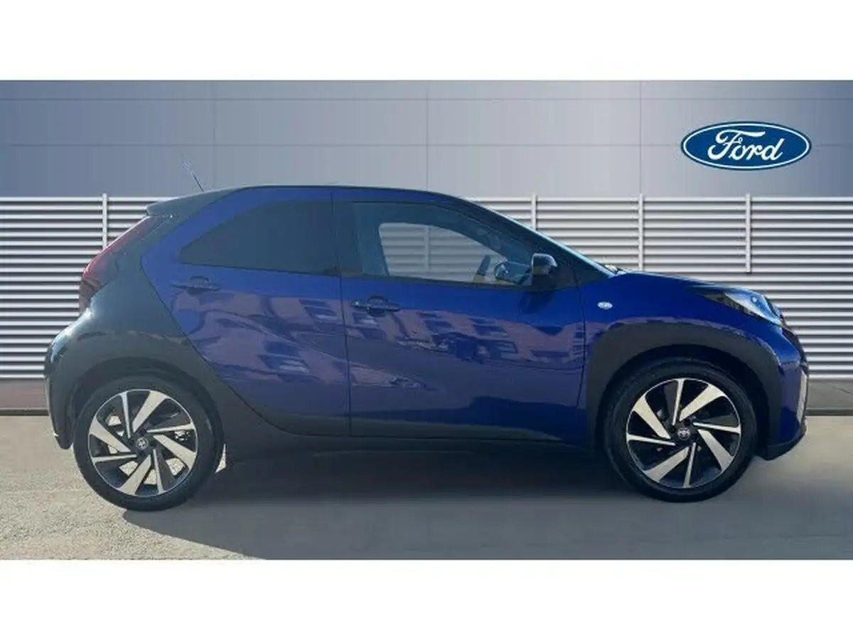 2023-toyota-aygo-x-10-vvt-i-edge-big-4