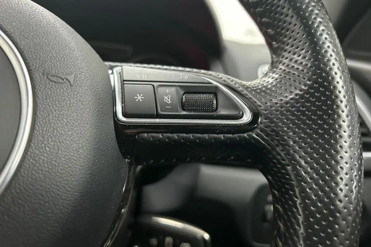 2017-audi-q3-20-tdi-quattro-s-line-edition-184ps-big-8