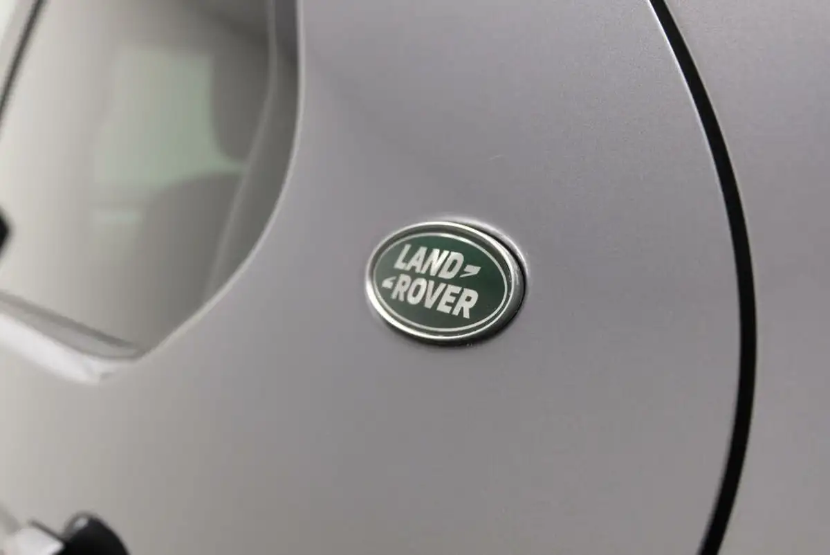2024-land-rover-discovery-30-d300-dynamic-se-big-49