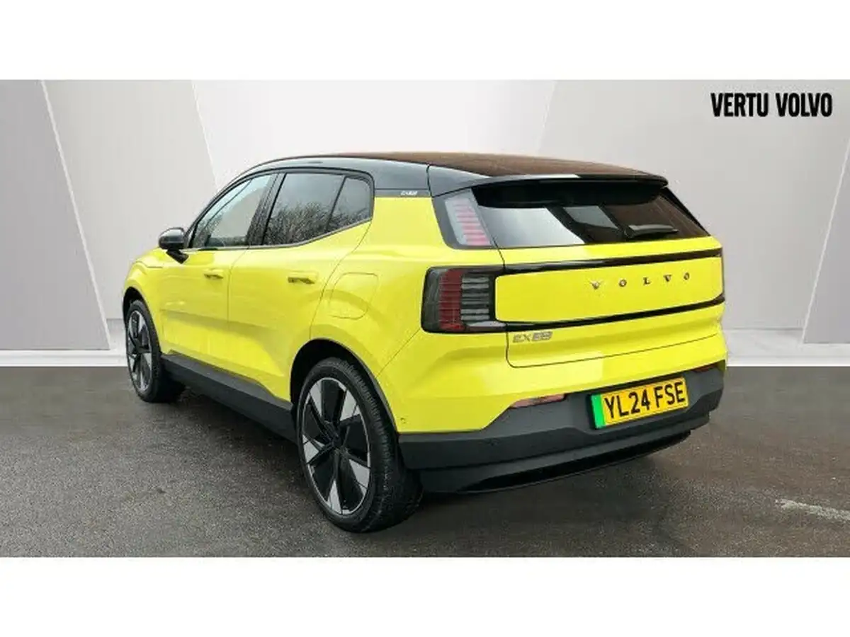 2024-volvo-ex30-e-single-motor-ultra-big-1