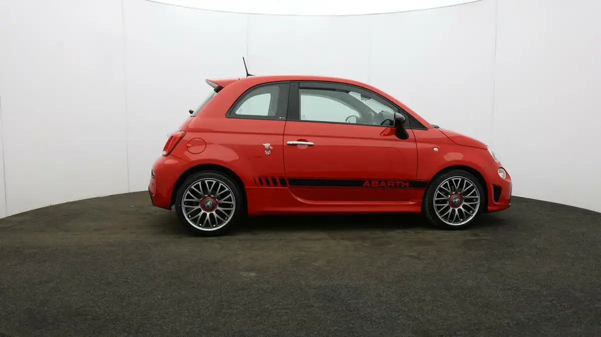 2018-abarth-595-14-tjet-big-43