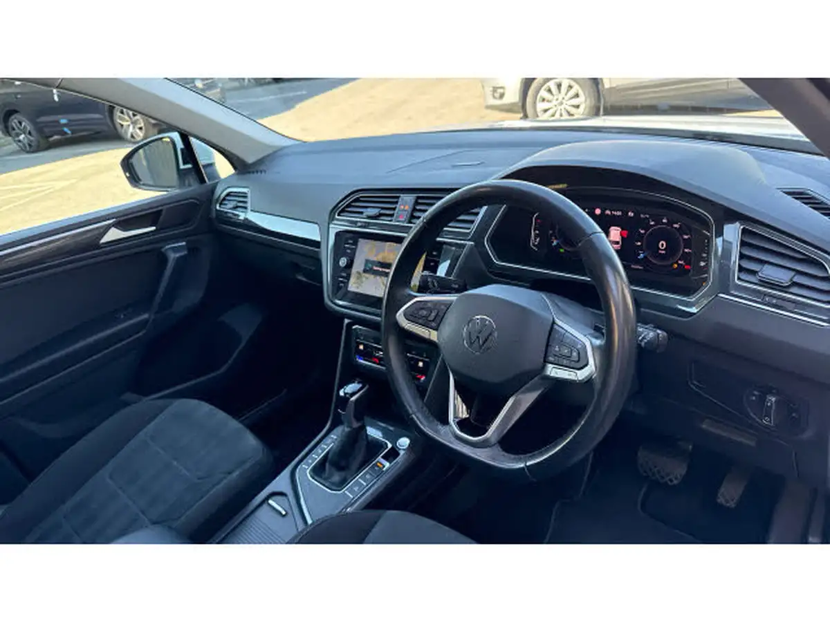 2022-volkswagen-tiguan-15-tsi-elegance-big-5