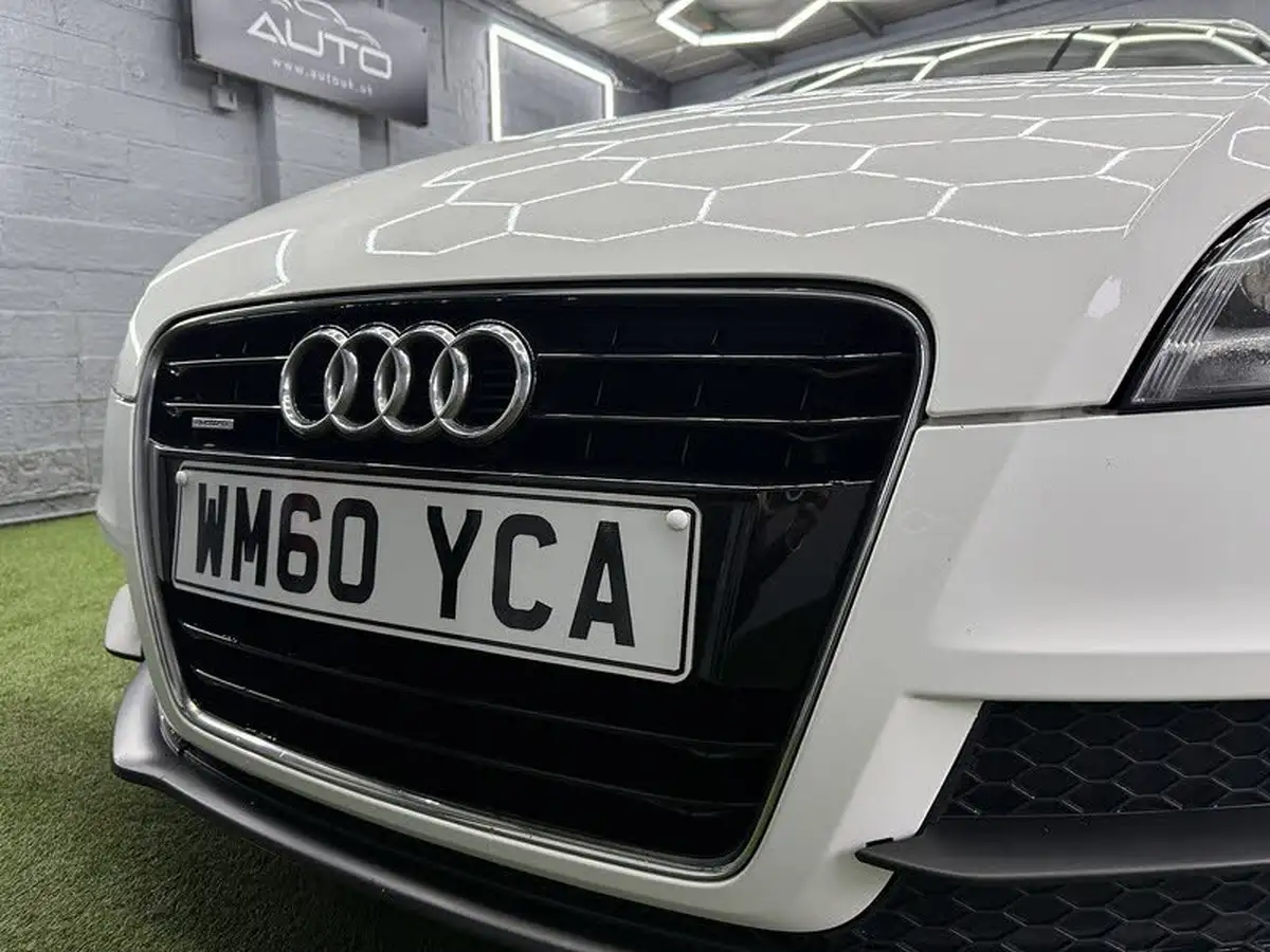 2010-audi-tt-coupe-20-tdi-s-line-big-19