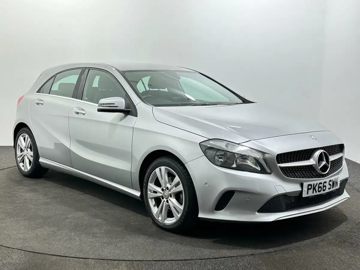 2016-mercedes-benz-a-class-15d-a180d-sport-executivess-7g-dct-big-0