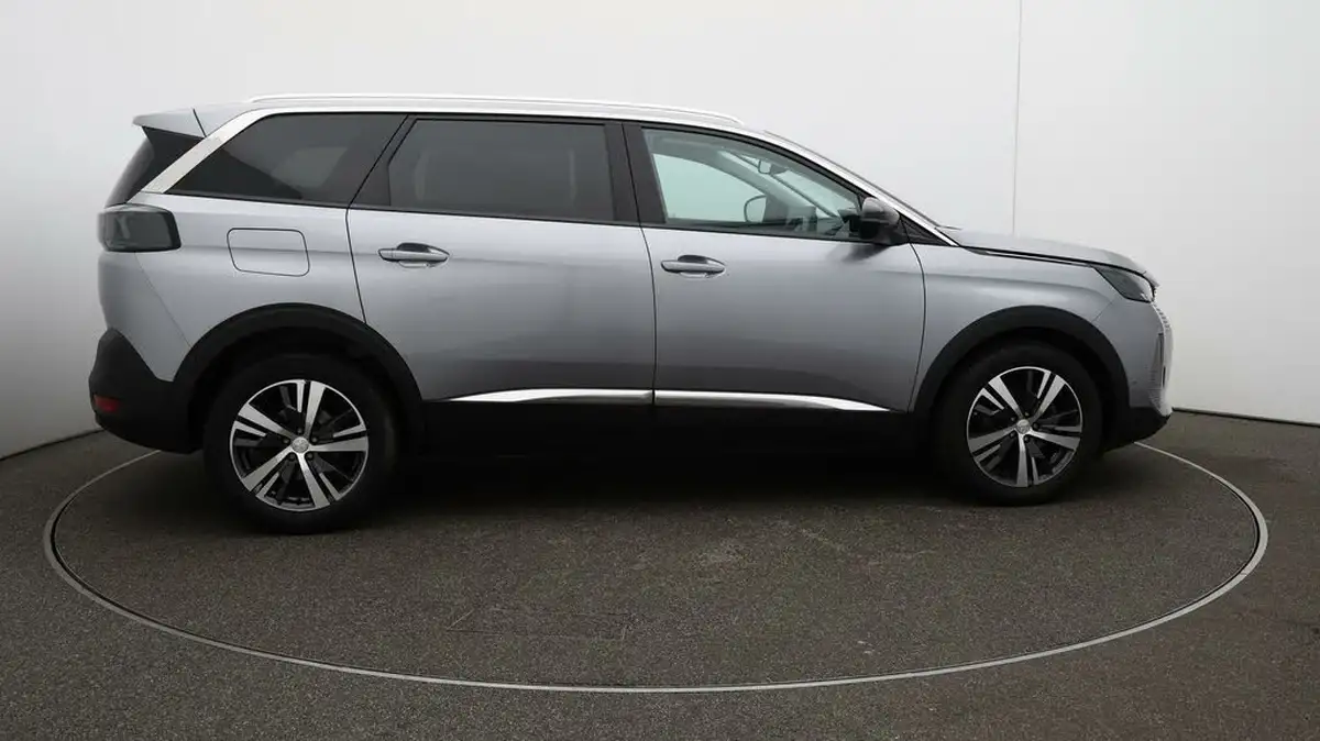 2022-peugeot-5008-suv-12-puretech-allure-premium-big-8