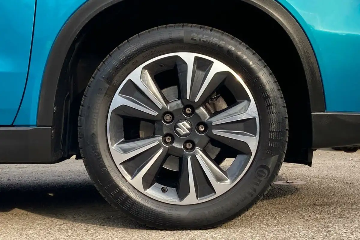 2019-suzuki-vitara-14-boosterjet-sz5-allgrip-big-24