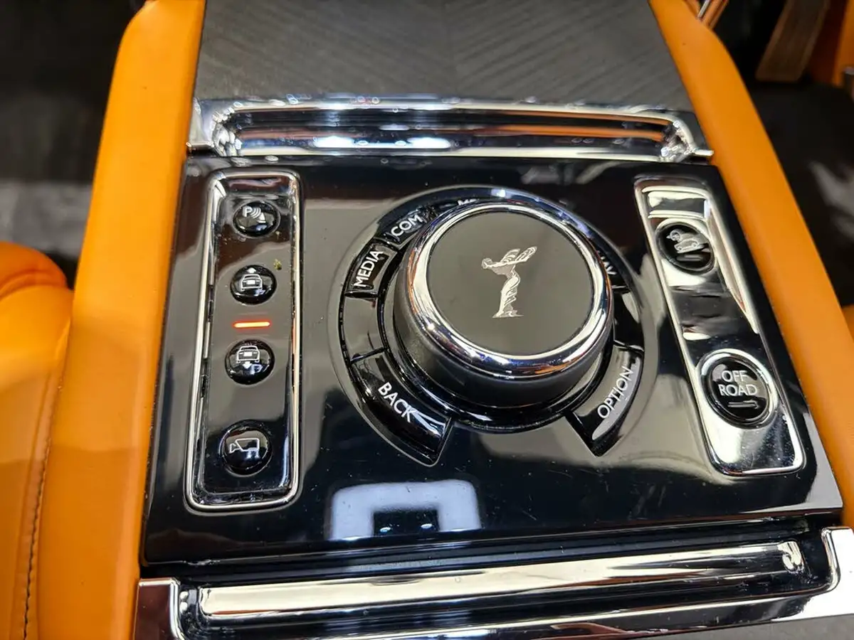 2023-rolls-royce-cullinan-675-big-11