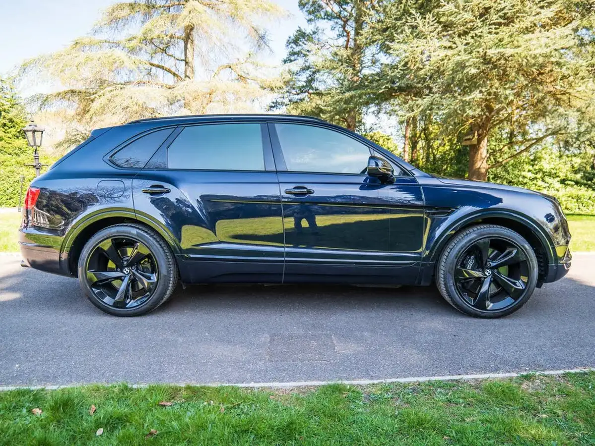 2017-bentley-bentayga-60-w12-big-6
