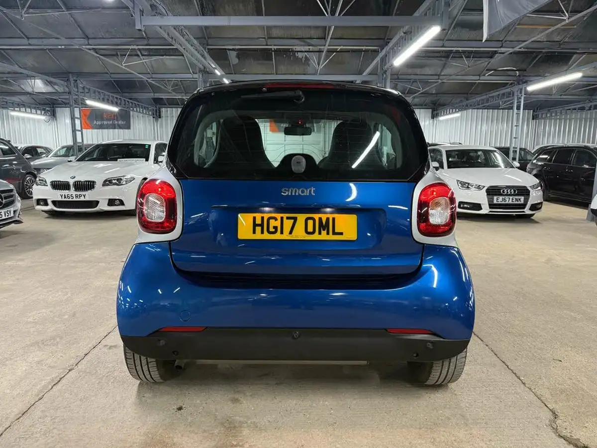 2017-smart-fortwo-10-prime-71bhp-premiumss-coupe-twinamic-big-8