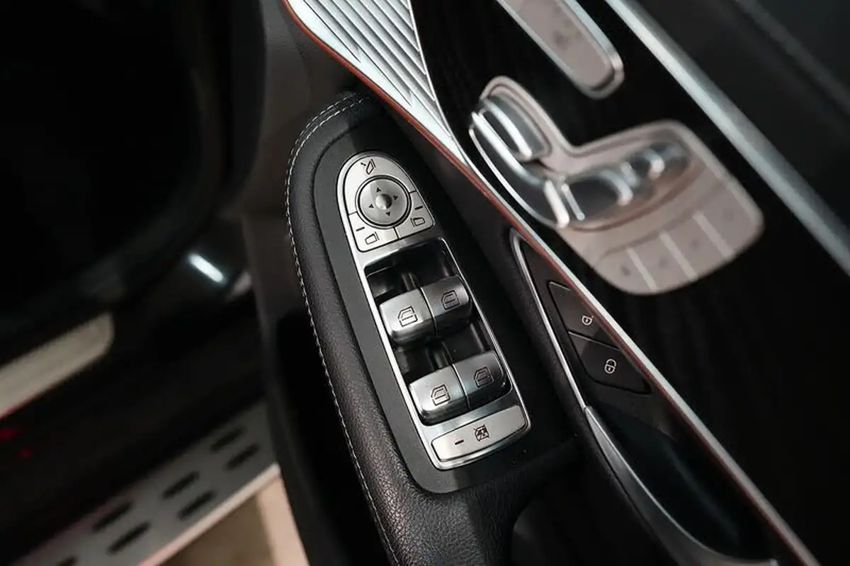2022-mercedes-benz-eqc-e-eqc-400-amg-line-premium-plus-big-28