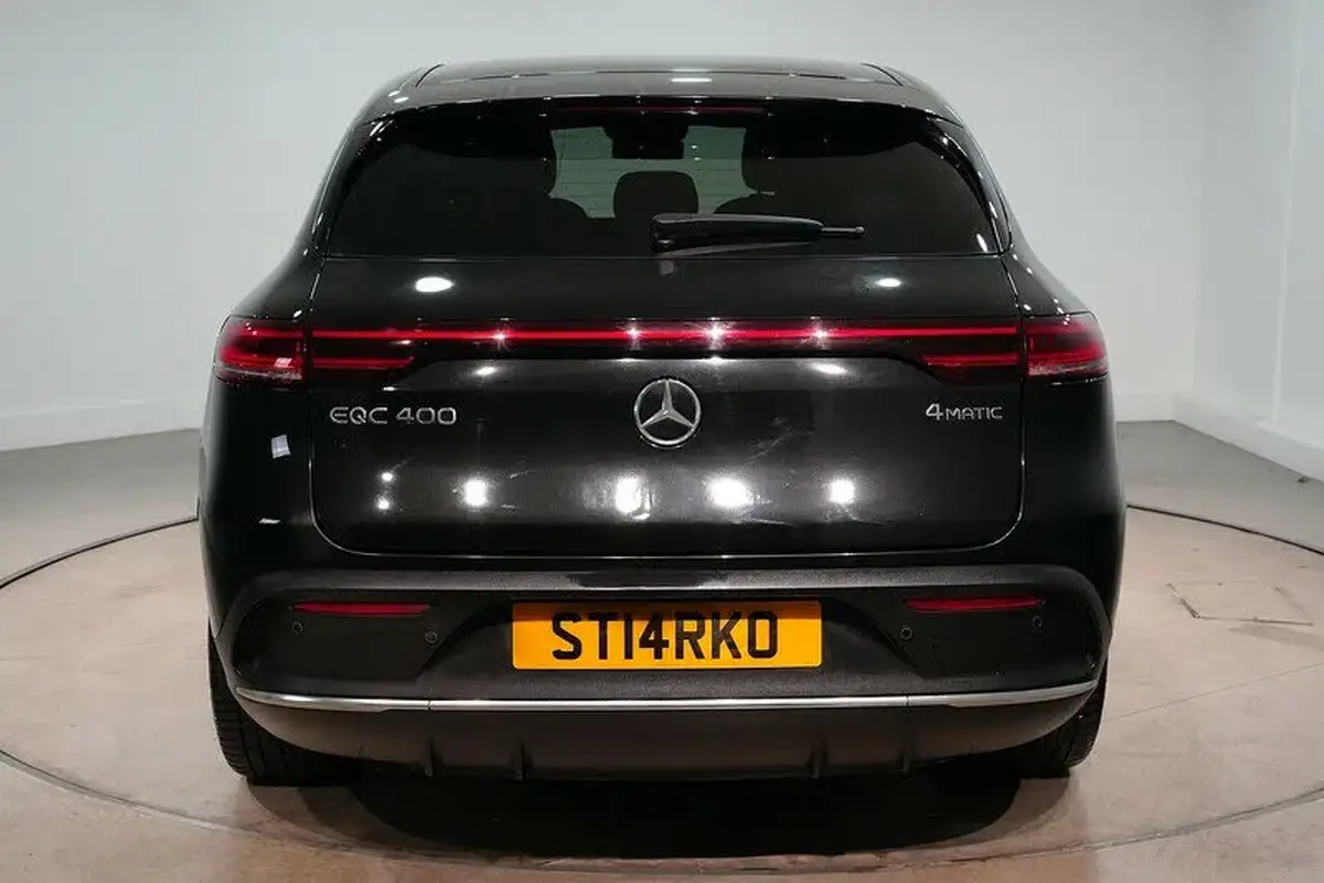 2022-mercedes-benz-eqc-e-eqc-400-amg-line-premium-plus-big-8