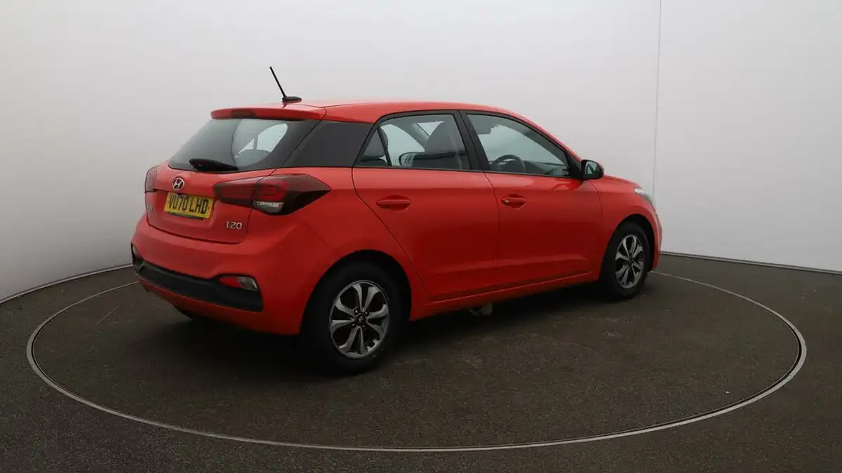 2020-hyundai-i20-12-se-big-45