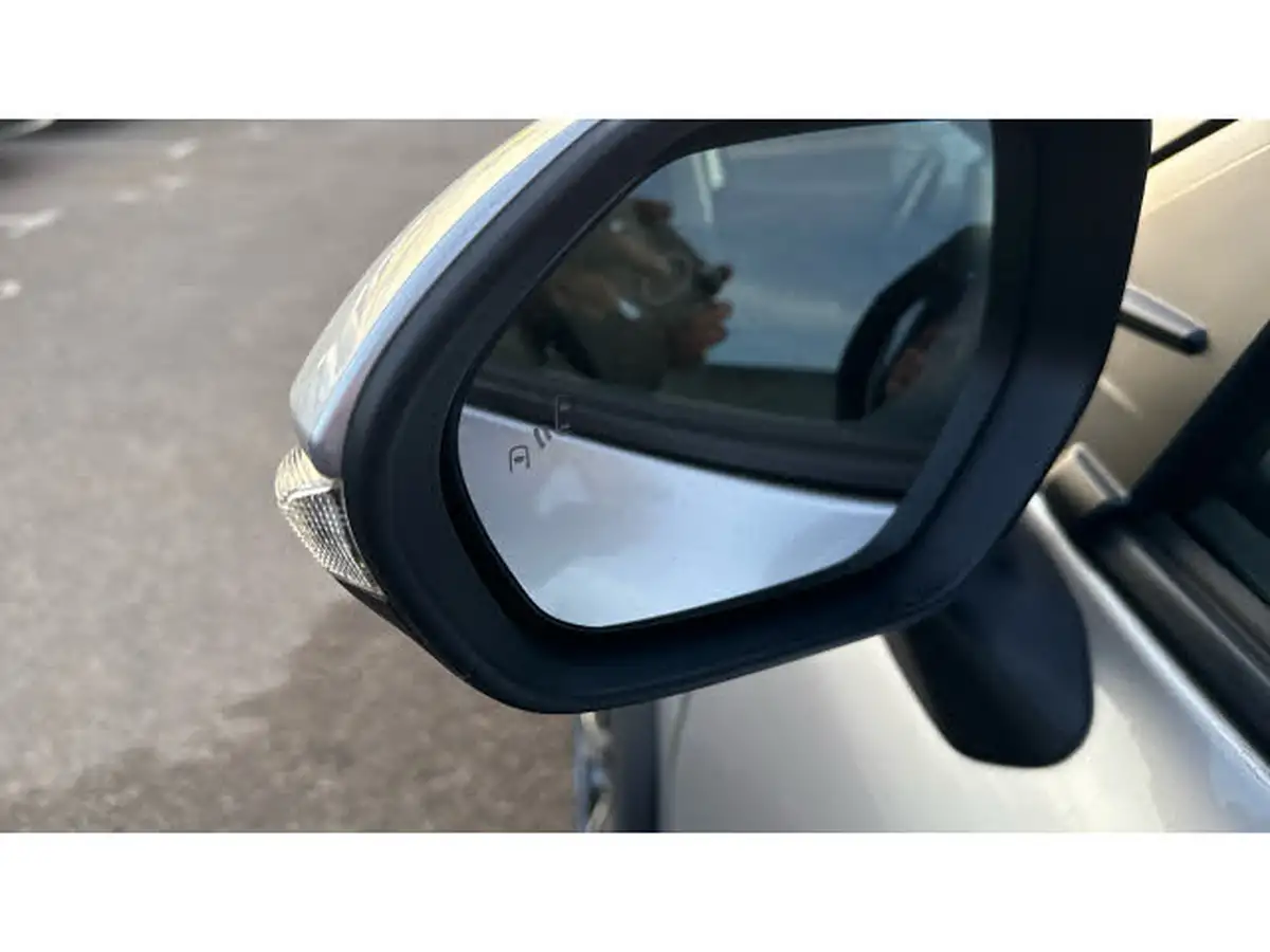 2023-toyota-yaris-cross-15-vvt-i-excel-awd-i-big-36