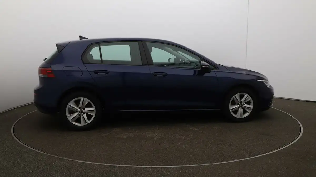 2022-volkswagen-golf-15-tsi-life-130ps-hatchback-big-42