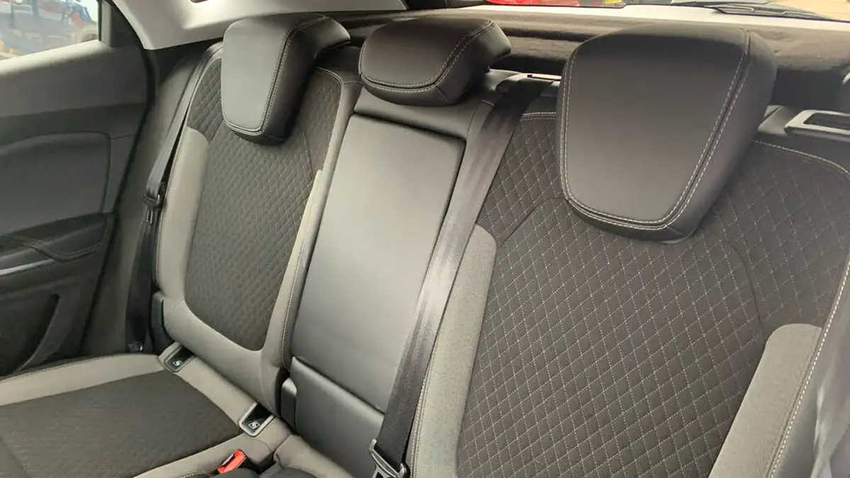 2021-vauxhall-grandland-x-12-griffin-big-48