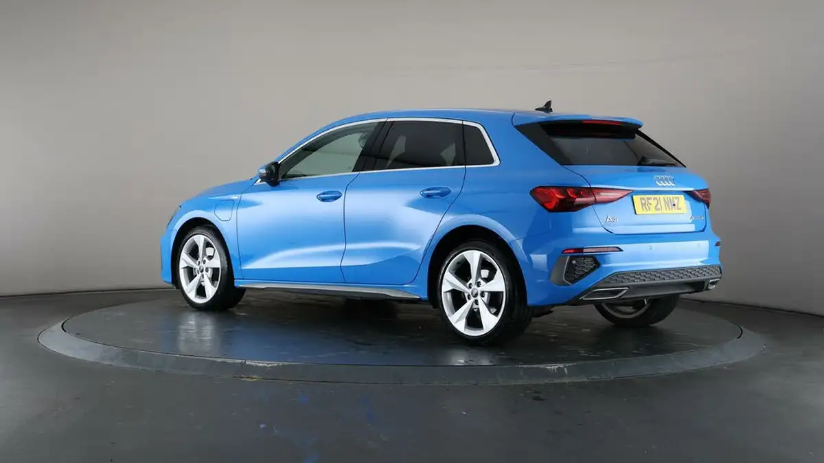 2021-audi-a3-14-40-tfsi-e-s-line-big-5