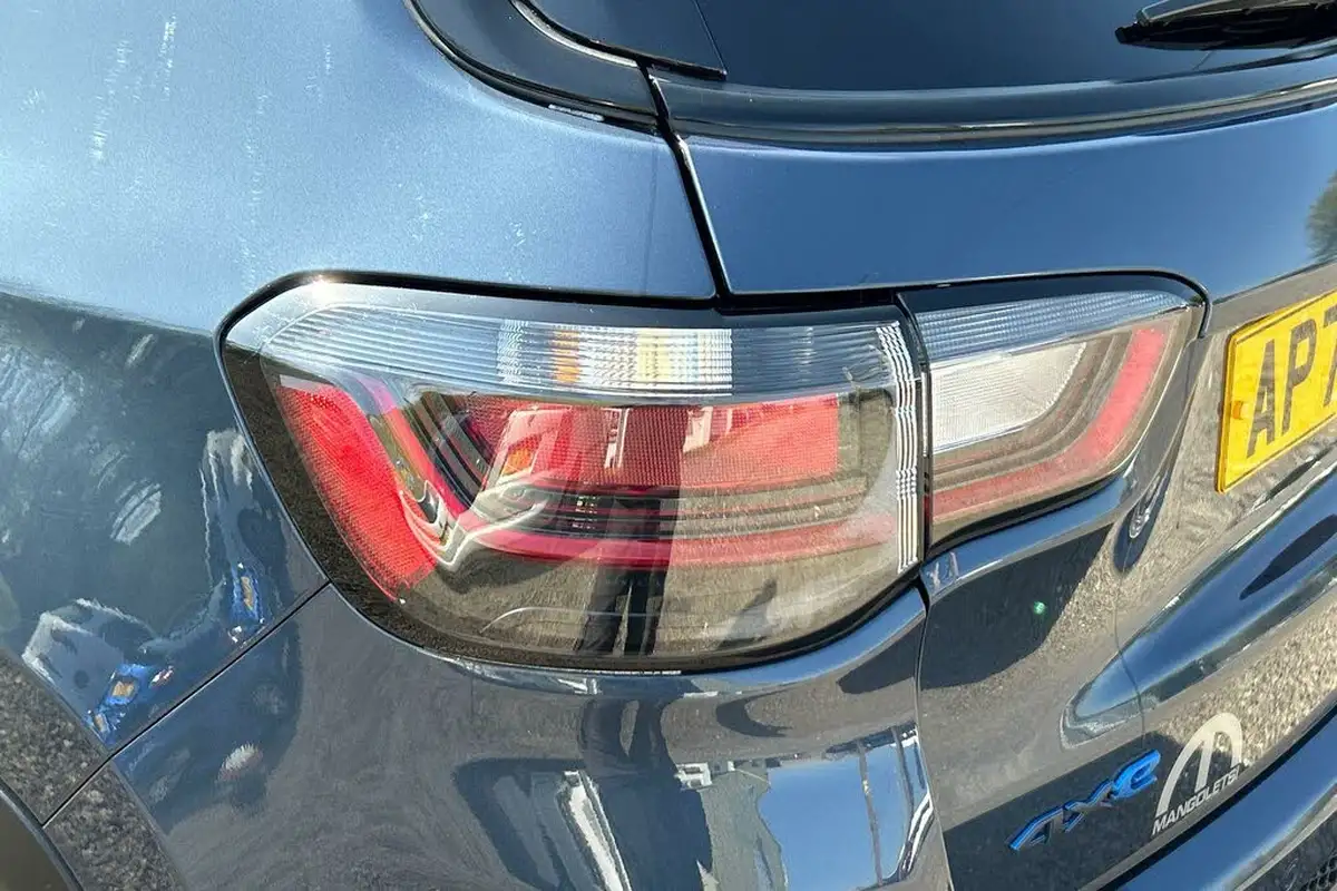 2023-jeep-compass-13-gse-trailhawk-big-20