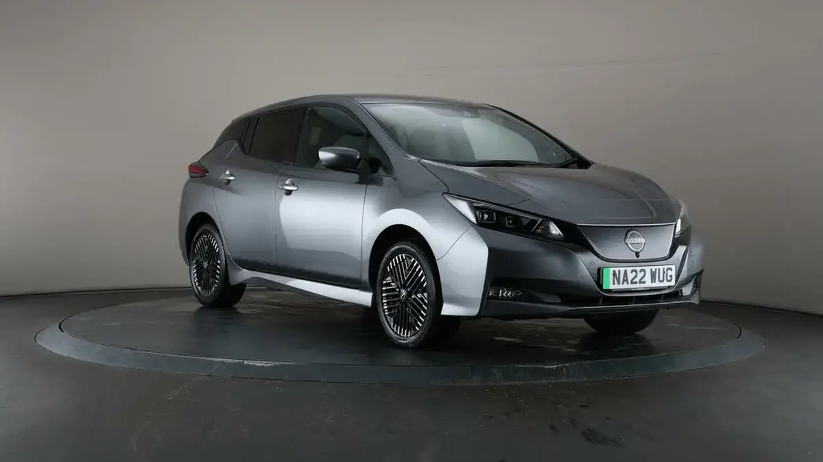 2022-nissan-leaf-e-e-tekna-59kwh-big-45