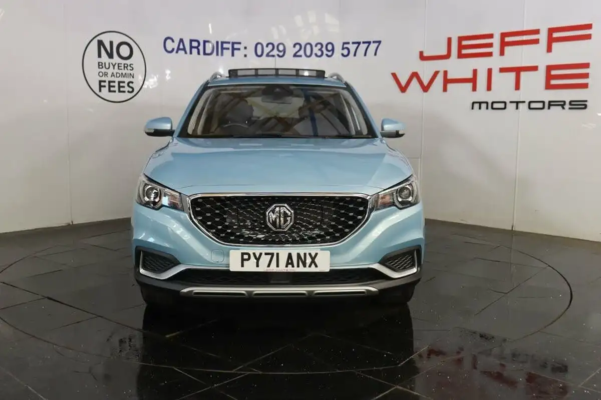 2021-mg-zs-suv-e-exclusive-ev-big-7