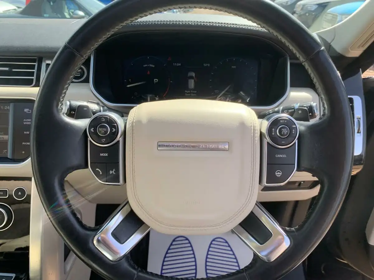 2013-land-rover-range-rover-44-sdv8-vogue-se-big-18