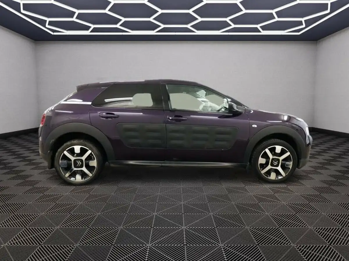 2018-citroen-c4-cactus-16bluehdi-flair-edition-big-6