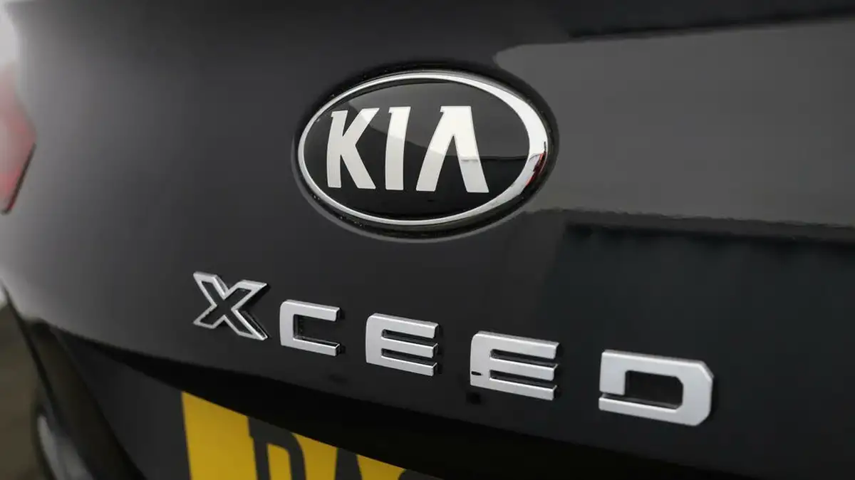 2021-kia-xceed-10-t-gdi-2-big-19