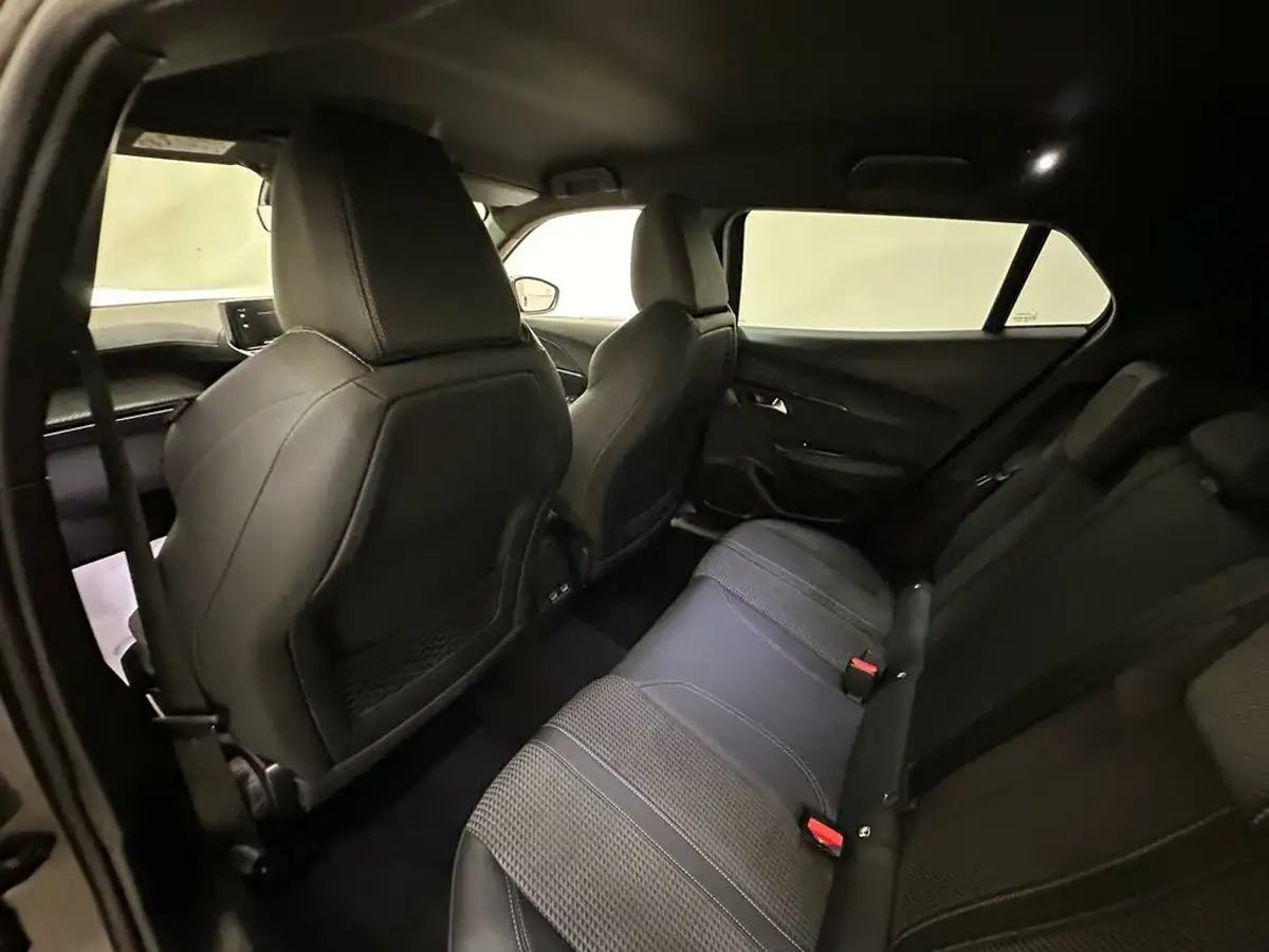 2022-peugeot-2008-suv-12-puretech-gt-big-23