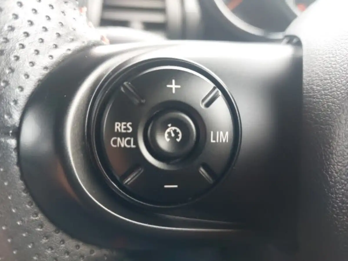 2019-mini-cooper-15-cooper-sport-hatchback-5d-big-11