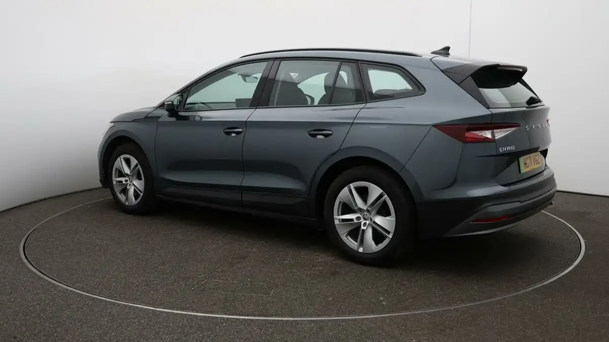 2022-skoda-enyaq-e-60-big-29