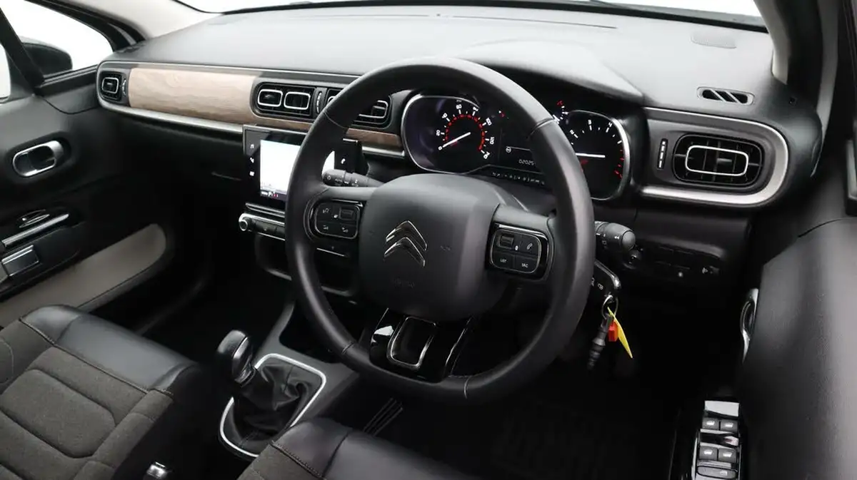 2021-citroen-c3-12-puretech-shine-plus-83ps-big-9