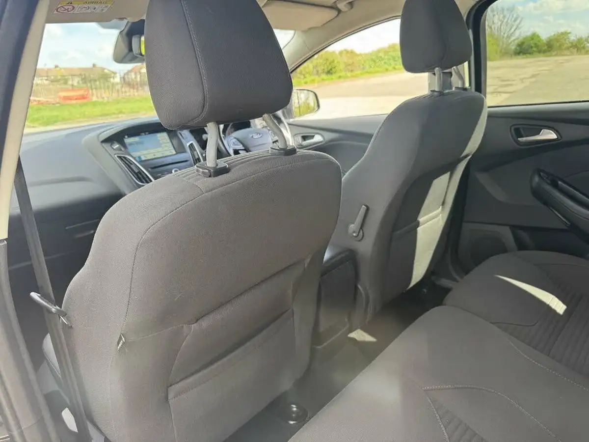 2018-ford-focus-10t-titanium-125ps-hatchback-big-20