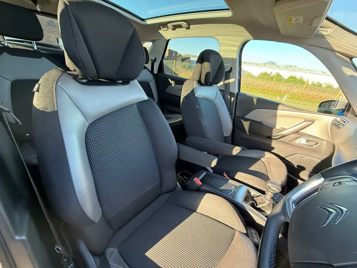 2019-citroen-c4-spacetourer-12-puretech-flair-big-9