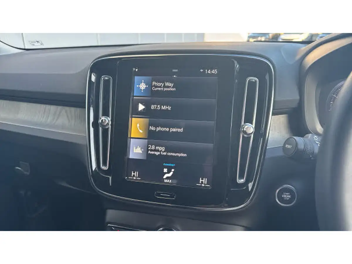 2021-volvo-xc40-15-t5-inscription-262bhp-big-20
