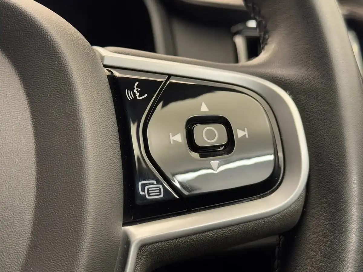 2022-volvo-v90-20td-b4-r-design-big-25