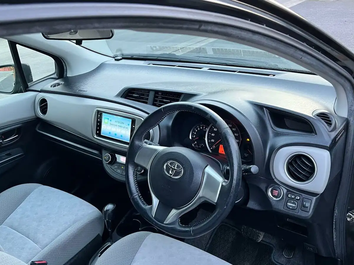 2011-toyota-yaris-133-tr-99bhp-5d-m-drive-s-big-2