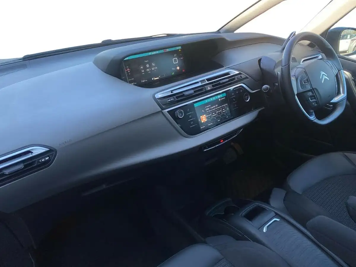 2022-citroen-grand-c4-spacetourer-15bluehdi-shine-eat8-big-6
