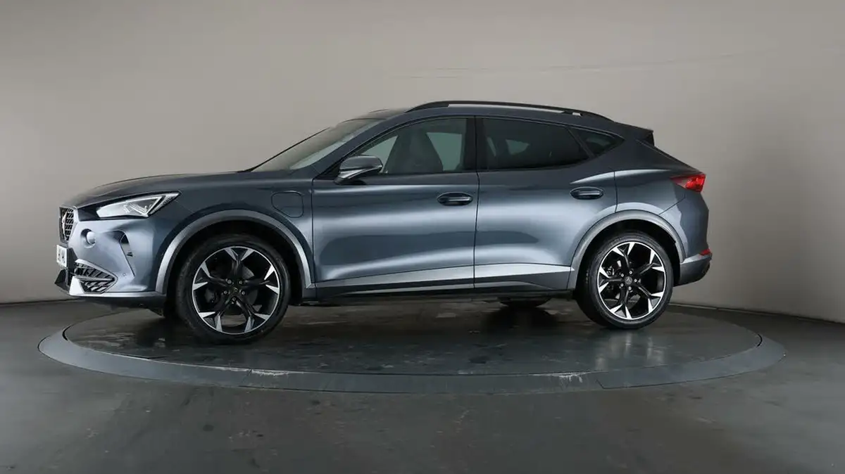 2021-cupra-formentor-14-e-hybrid-v2-big-32