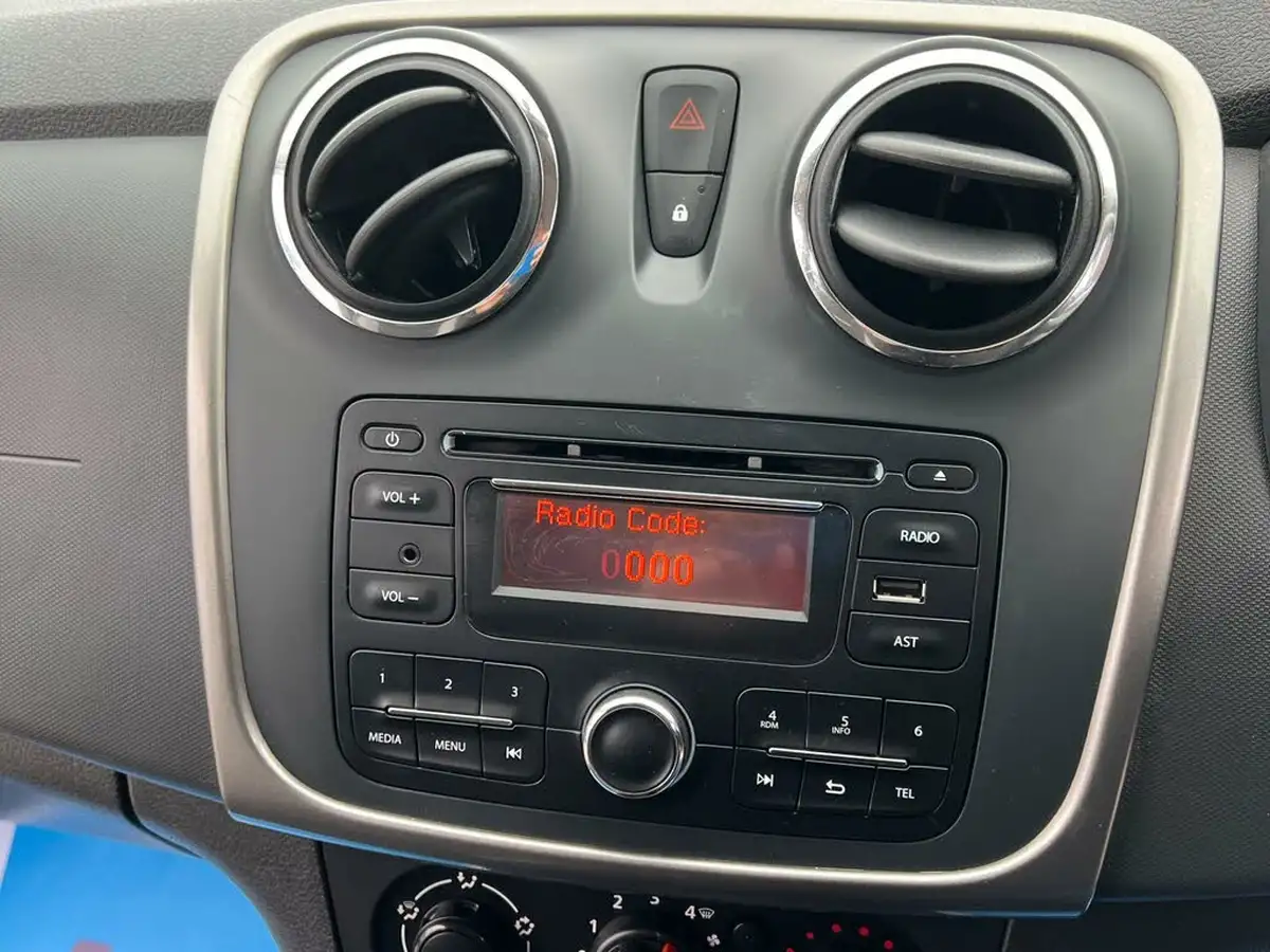 2015-dacia-sandero-stepway-09-ambiance-big-21