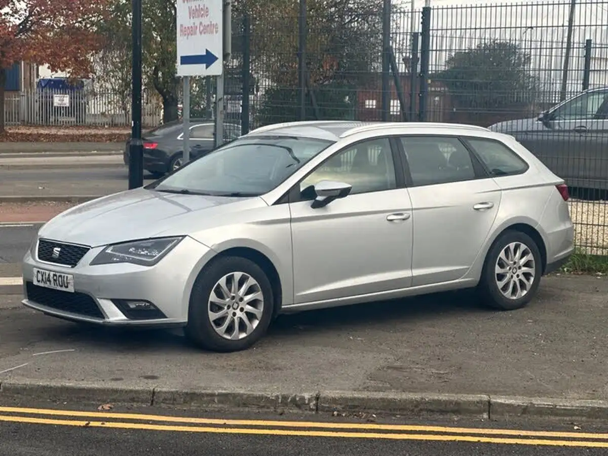 2014-seat-leon-16tdi-se-tech-pack-cr-105ps-ss-sports-tourer-5d-big-9