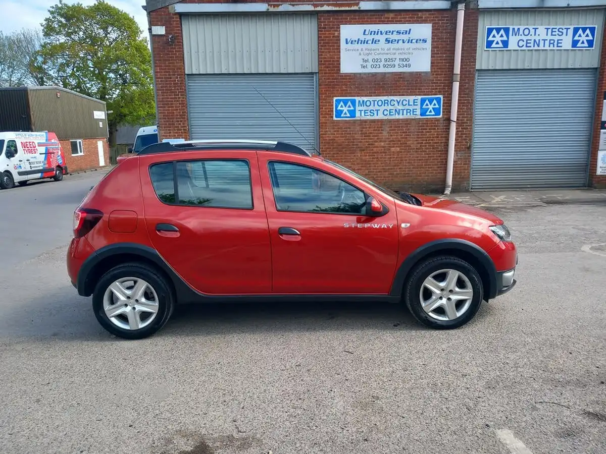 2013-dacia-sandero-stepway-09-ambiance-big-7