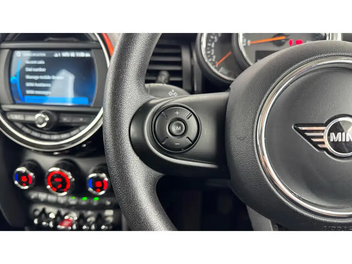 2020-mini-countryman-15-cooper-classic-big-16