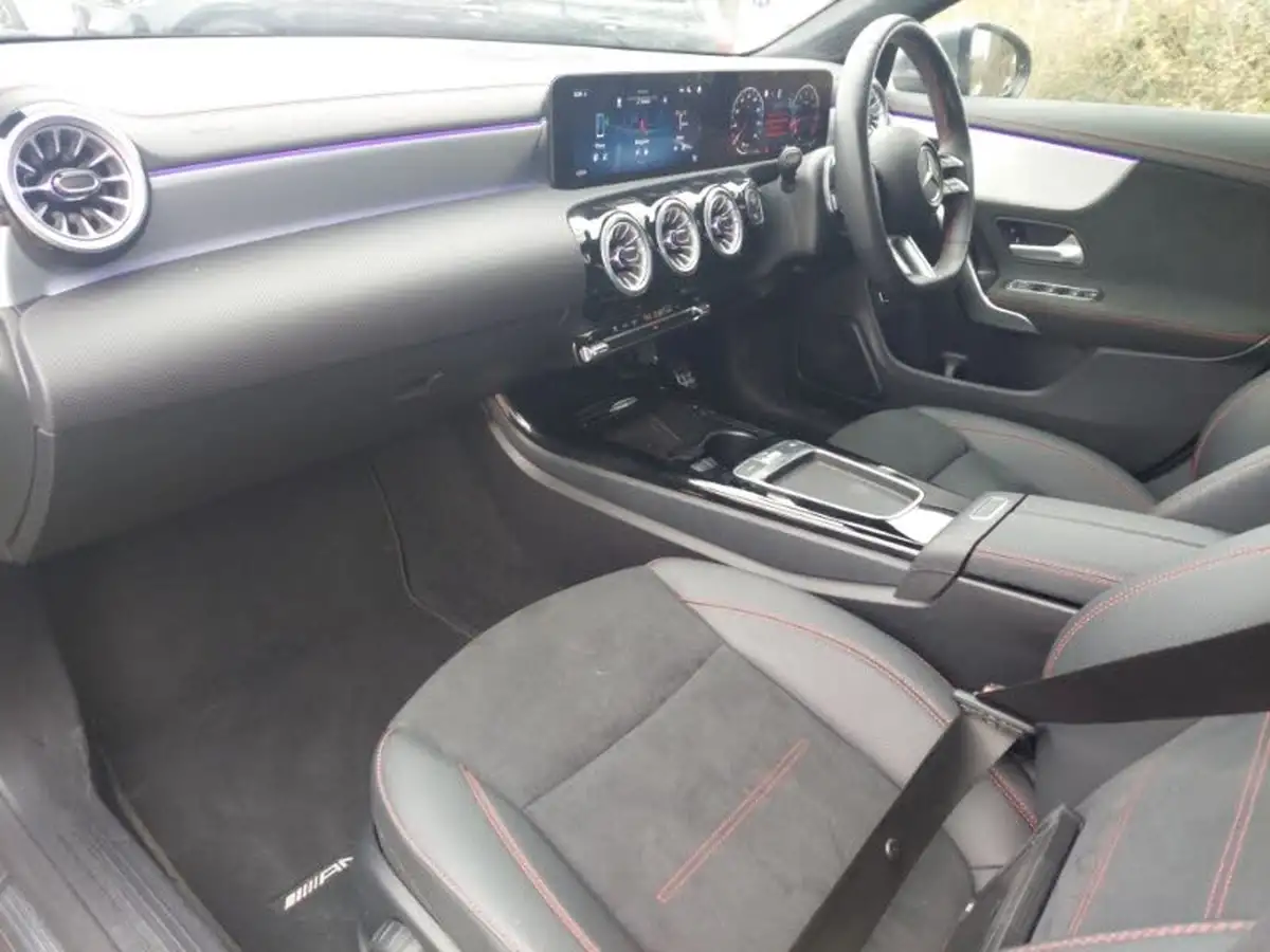 2024-mercedes-benz-cla-13-cla-180-amg-line-executive-coupe-4d-big-4