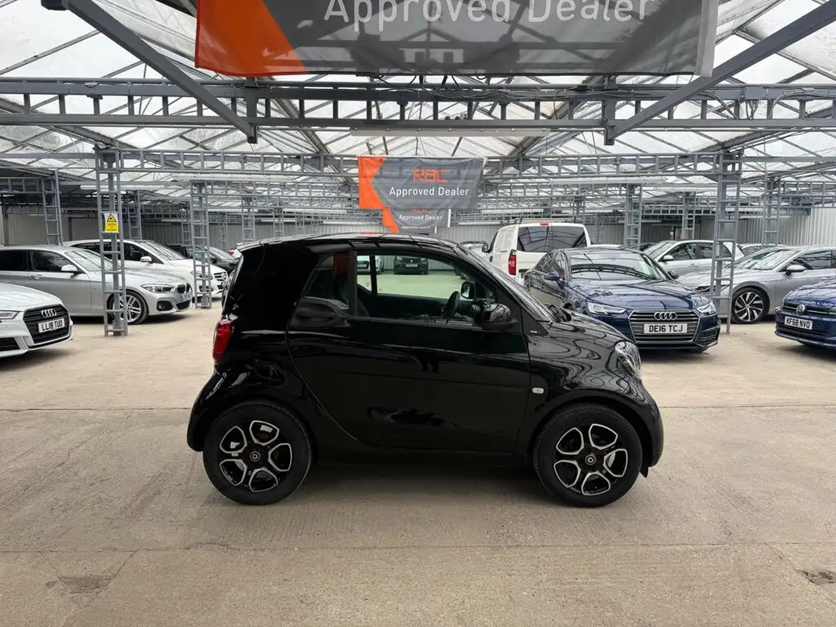 2018-smart-fortwo-09-prime-premium-coupe-twinamic-big-4