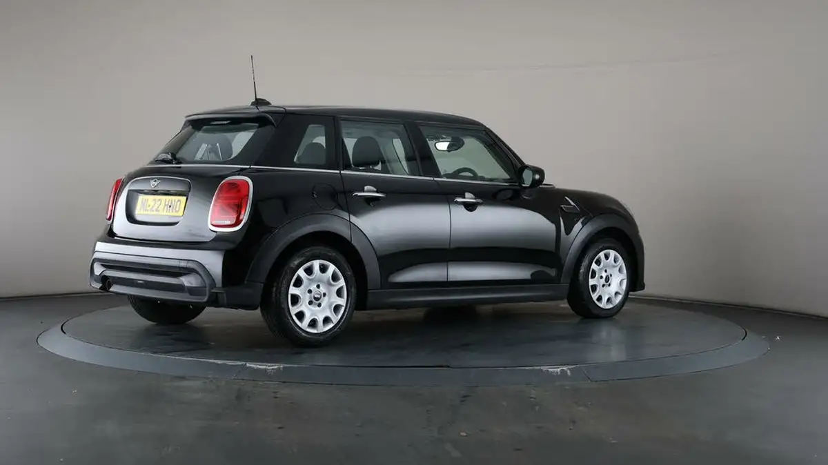 2022-mini-cooper-15-one-classic-5d-big-56