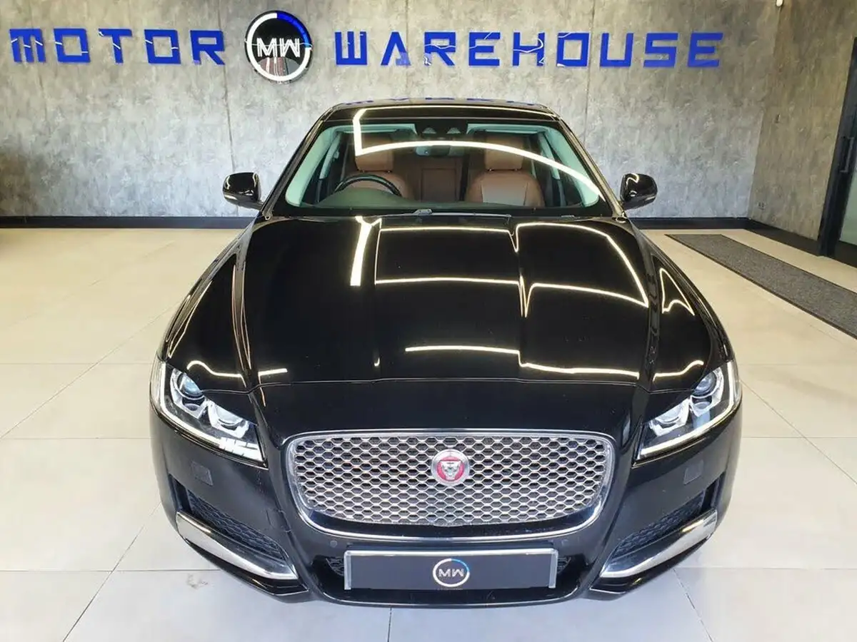 2016-jaguar-xf-20td-portfolio-180ps-auto-big-10