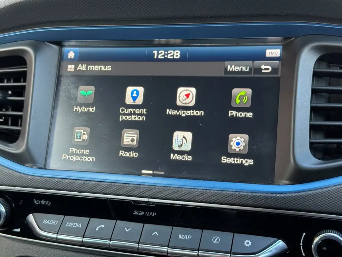 2018-hyundai-ioniq-16-gdi-premium-hybrid-big-25