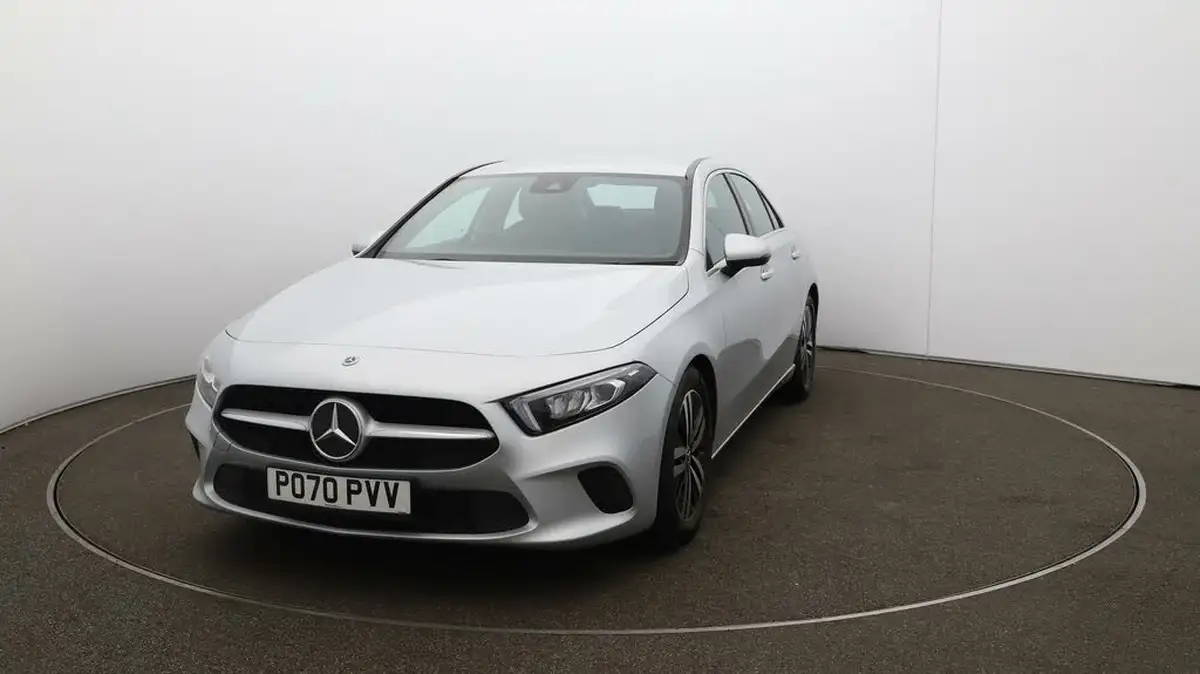 2020-mercedes-benz-a-class-13-a200-sport-saloon-4d-big-30