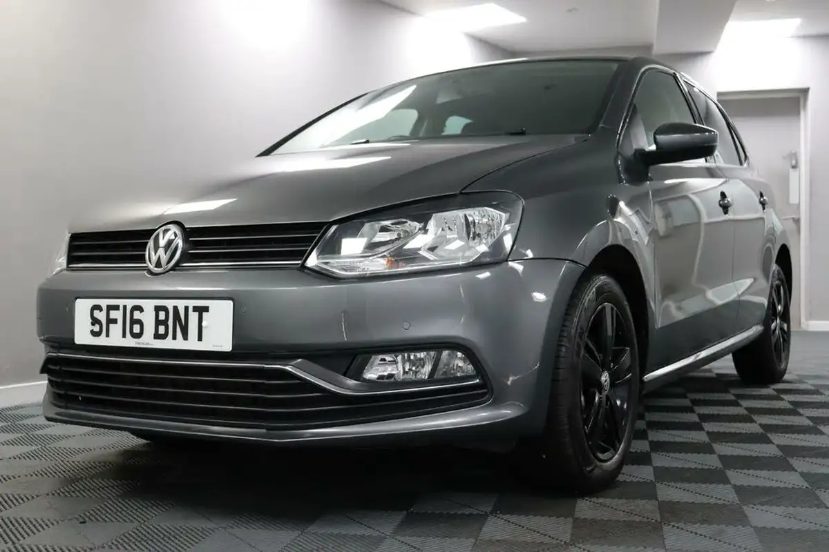 2016-volkswagen-polo-12-tsi-match-5d-big-23